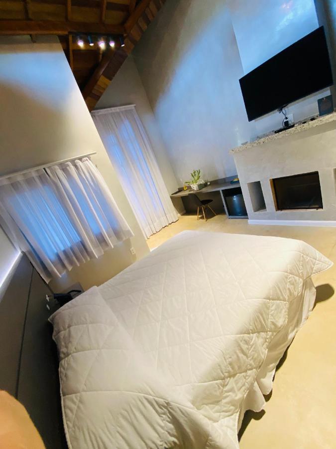 Hotel Chales Capitanias อากวัสจิลิงดอยา ภายนอก รูปภาพ