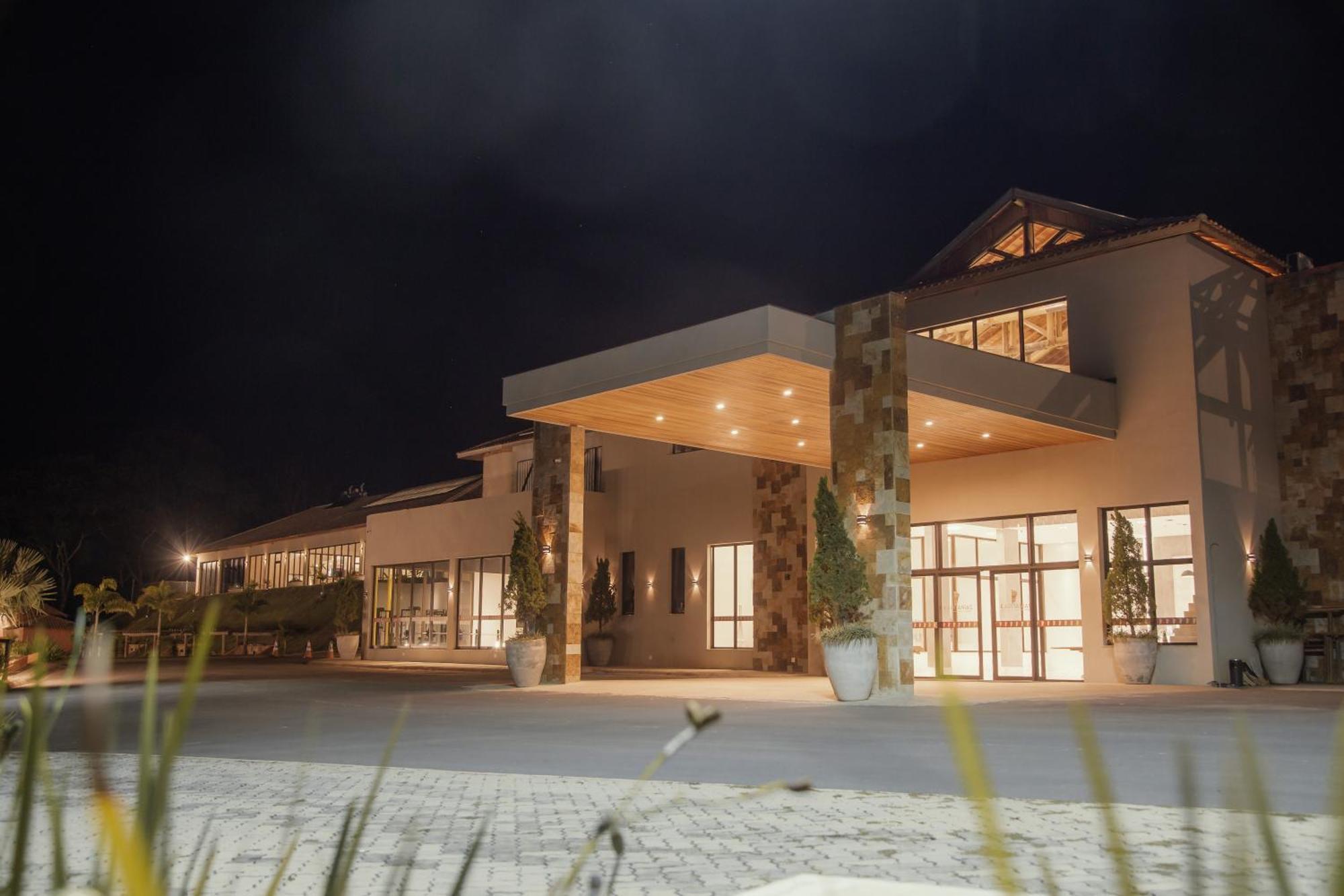 Hotel Chales Capitanias อากวัสจิลิงดอยา ภายนอก รูปภาพ