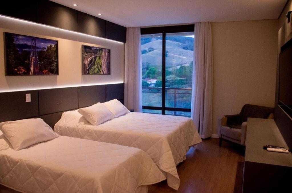 Hotel Chales Capitanias อากวัสจิลิงดอยา ภายนอก รูปภาพ