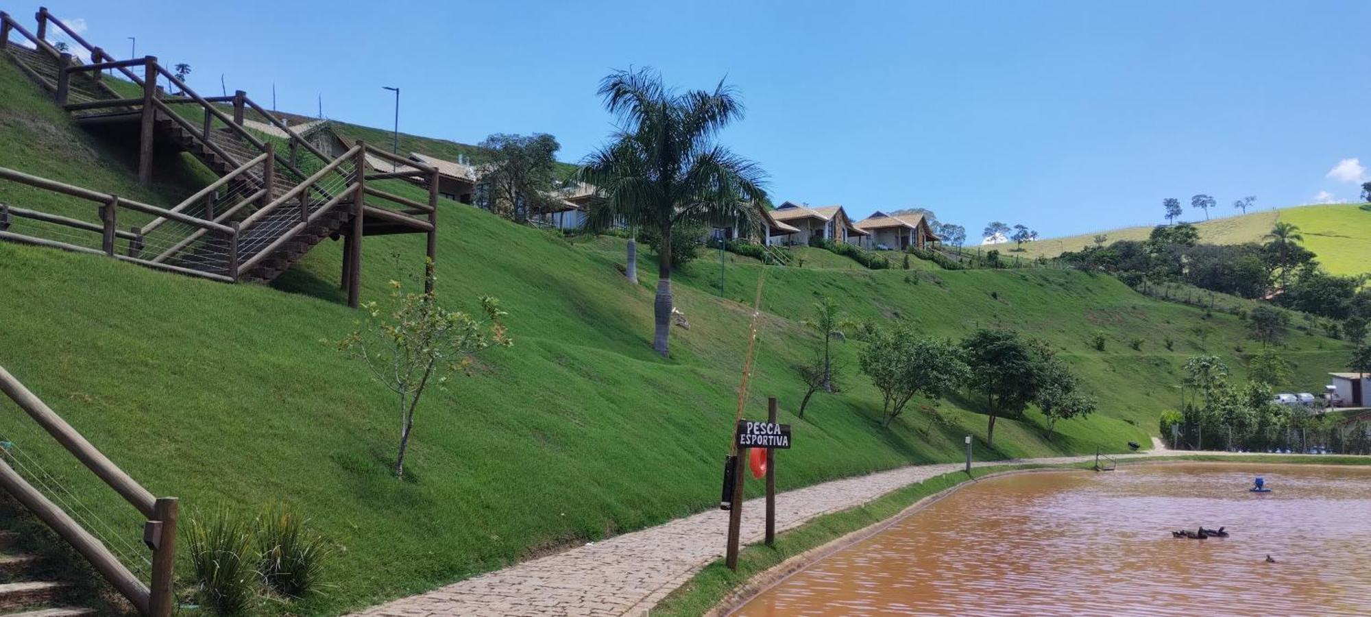 Hotel Chales Capitanias อากวัสจิลิงดอยา ภายนอก รูปภาพ