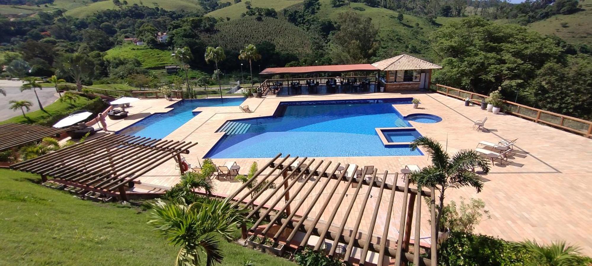 Hotel Chales Capitanias อากวัสจิลิงดอยา ภายนอก รูปภาพ